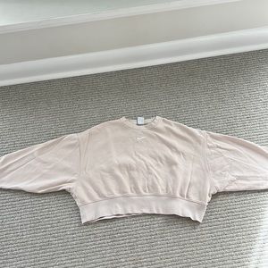 Women’s Oversized Nike Crewneck Sweatshirt